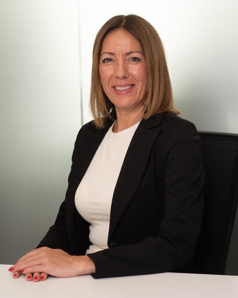 Maja Kulović — Finansije & Controlling